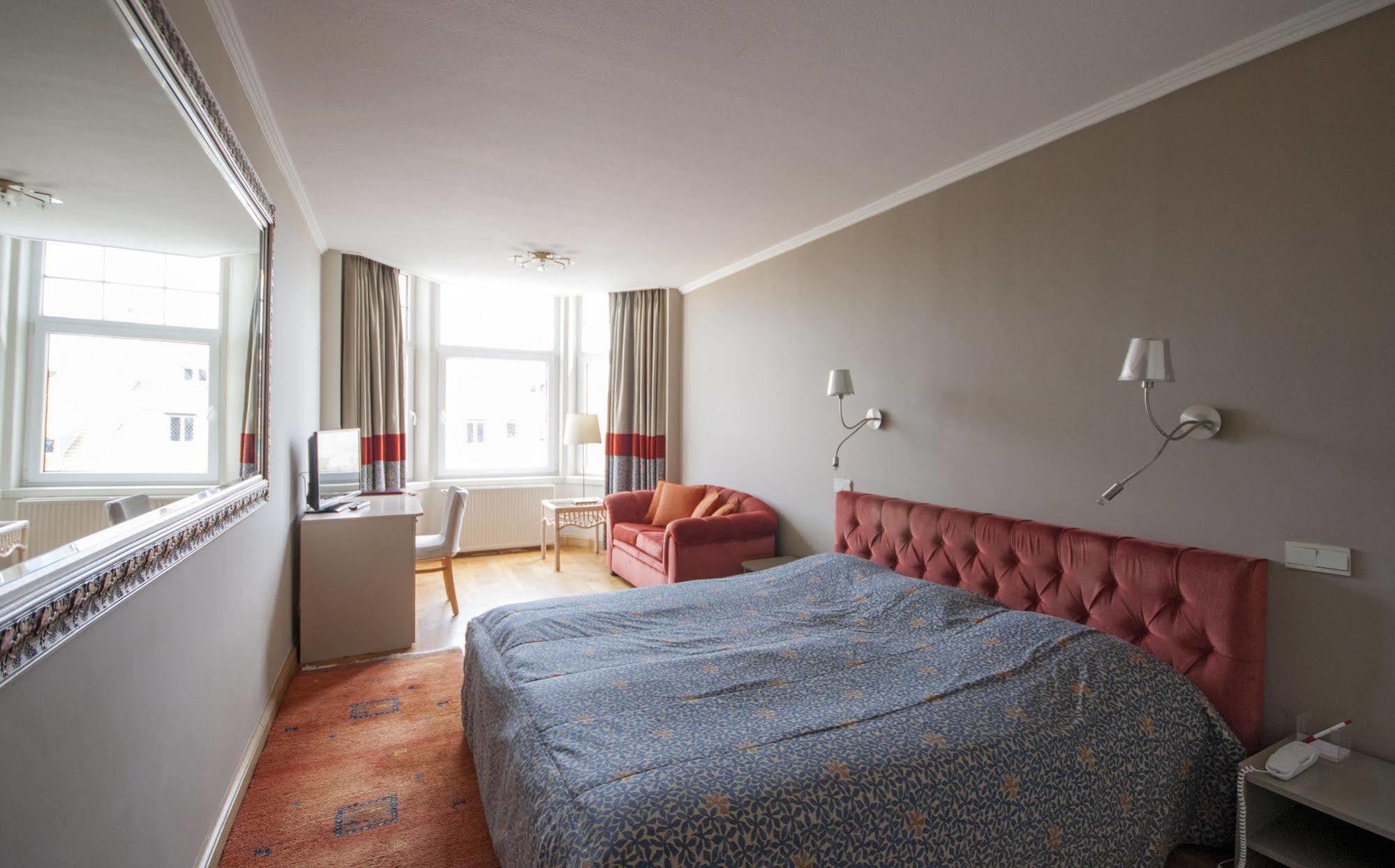 Hotel Britannia Knokke-Heist Exterior photo